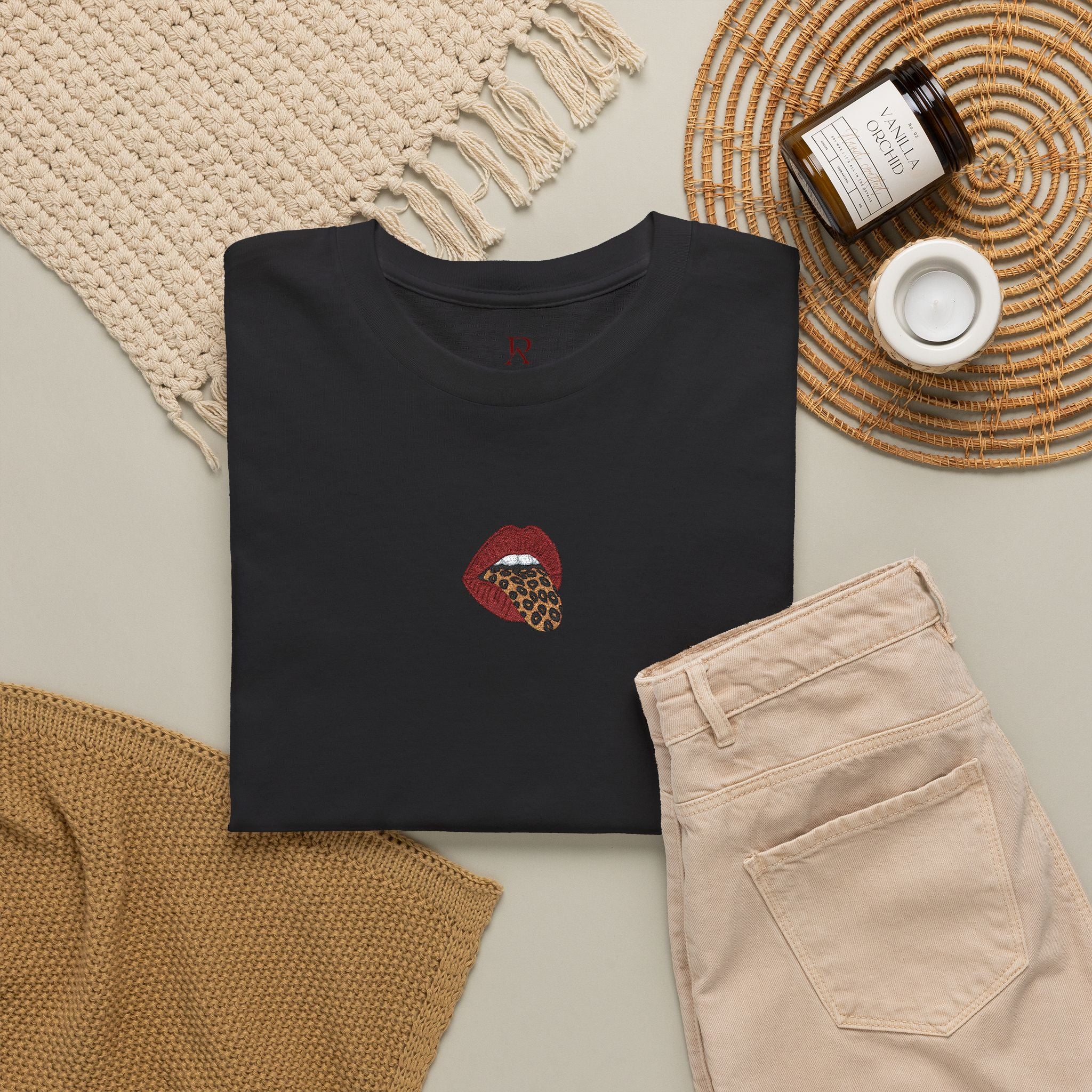 Hot Lips Old Money Tee