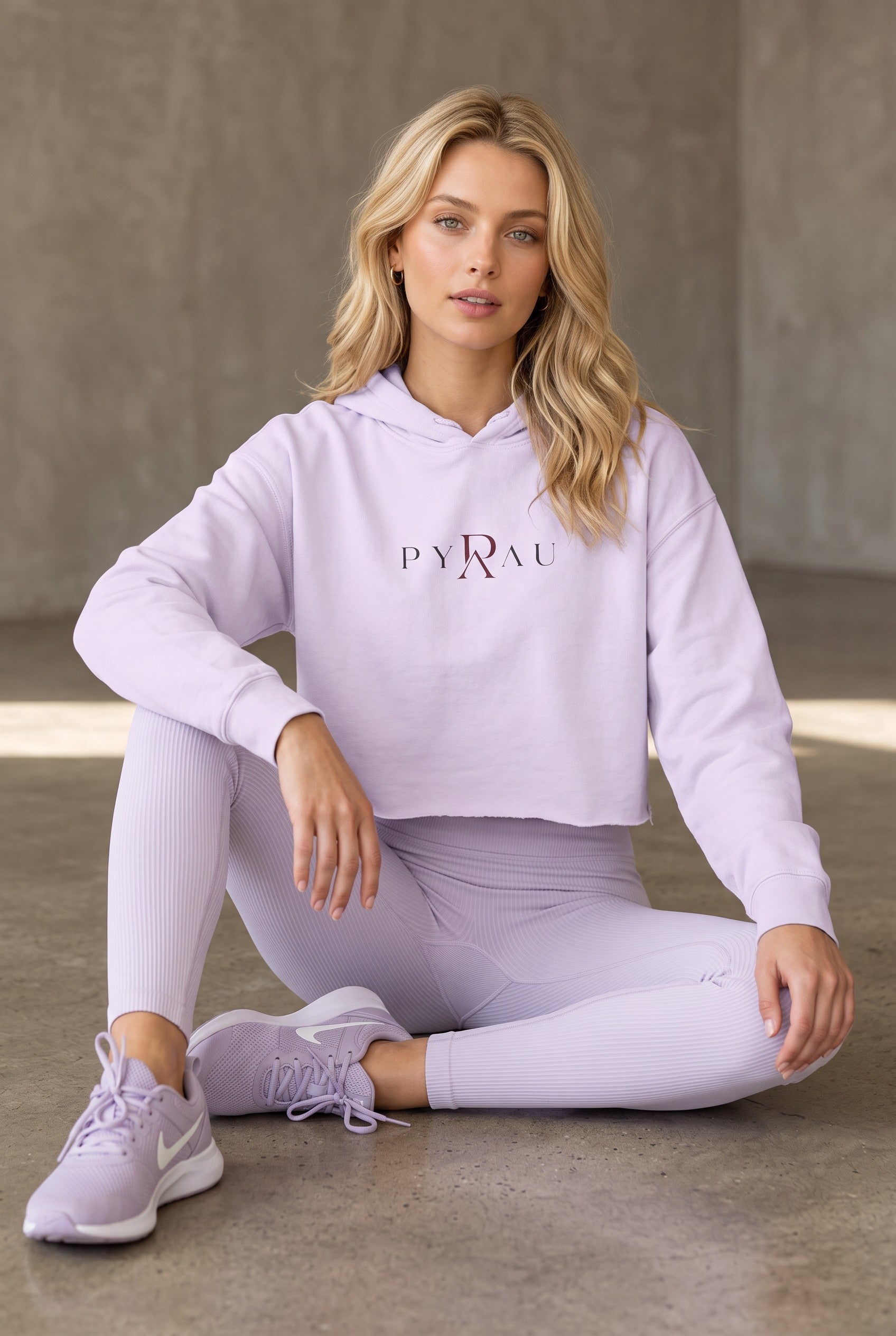 Pyrau Crop Hoodie